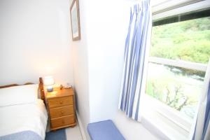 2068 - Riverbank Cottage, Beddgelert