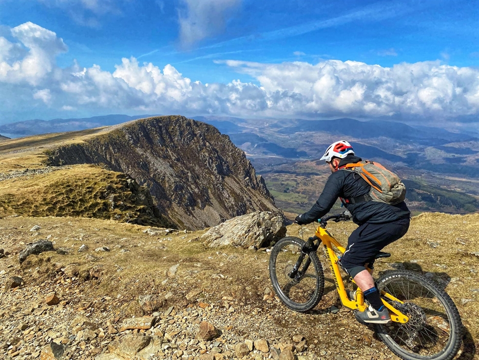 Guided ride up Cadair Idris, Eryri.