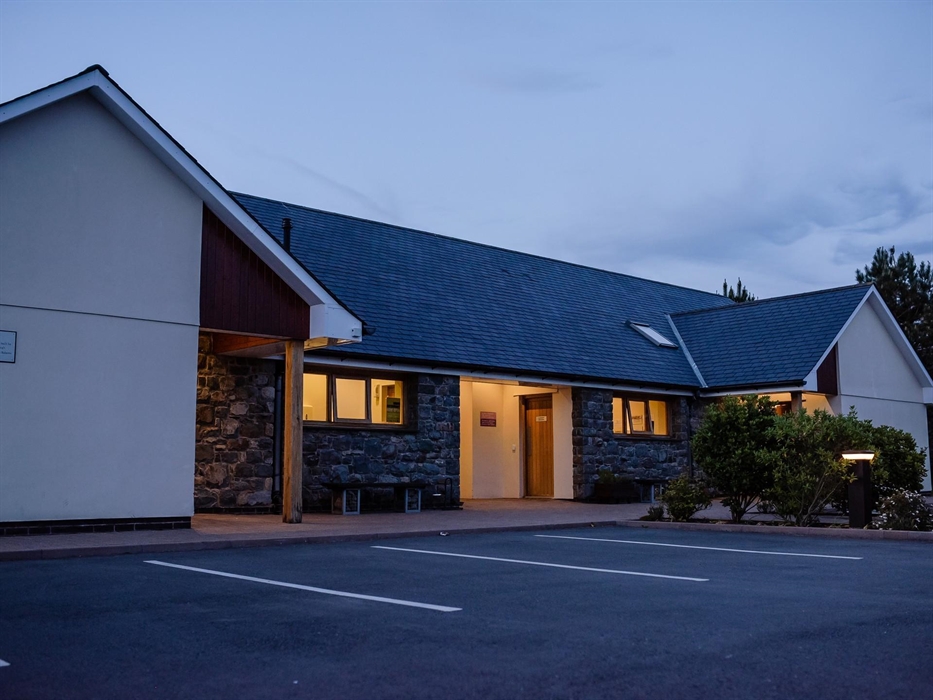 Min Y Don Holiday Park