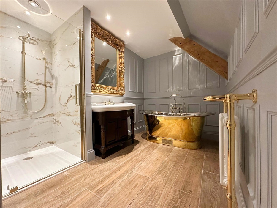 The Lady Armstrong-Jones room at Plas Dinas Country House