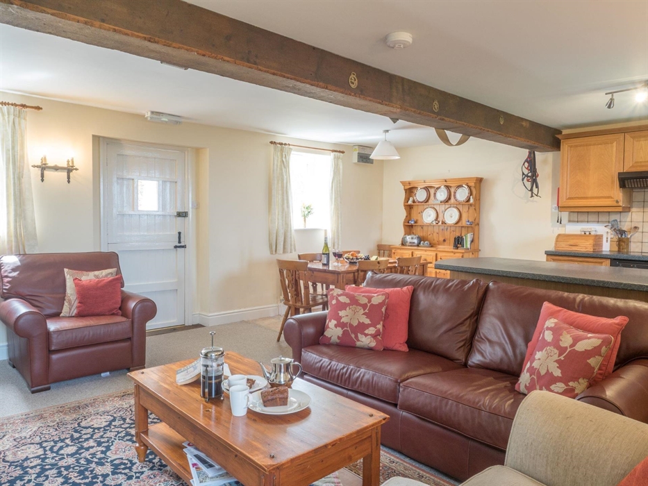 Stable Cottage openplan living