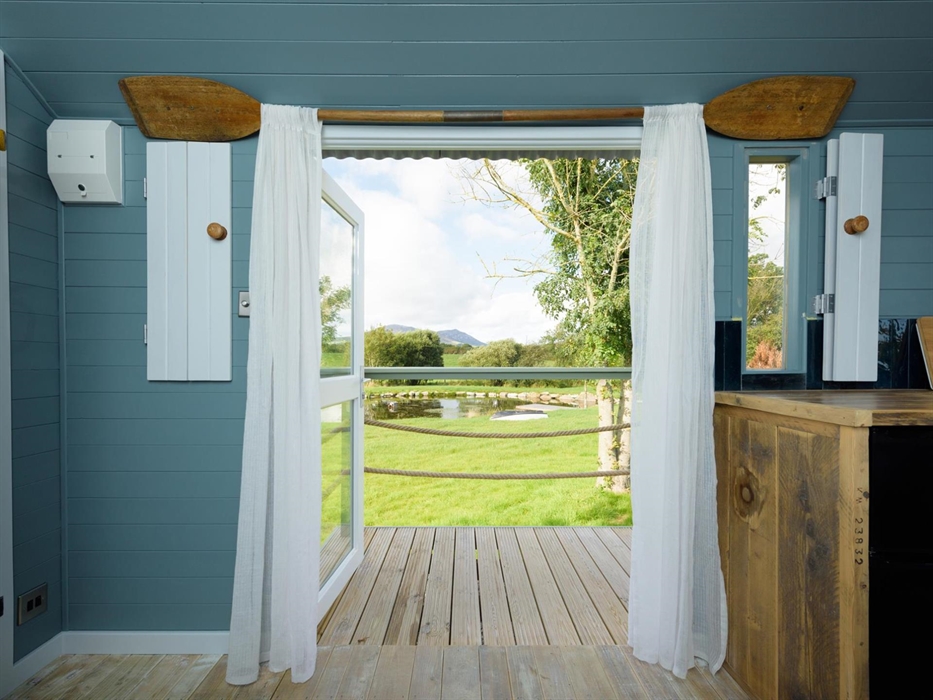 Brook Cottage Shepherd Huts - Susanna www.luxuryglampingwales.co.uk