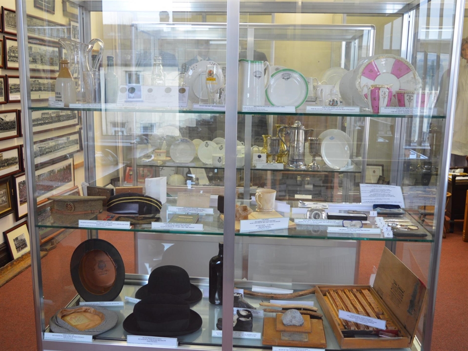 Miscellaneous Display Cabinet