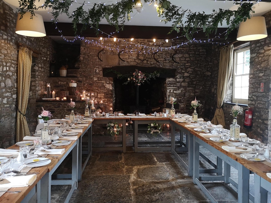 Another example of a beautiful wedding using a different layout option in the dining room.