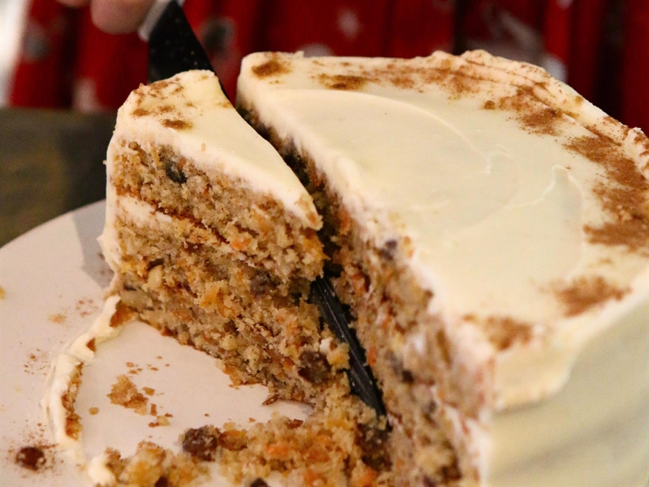 Stiwdio 3's famous carrot cake