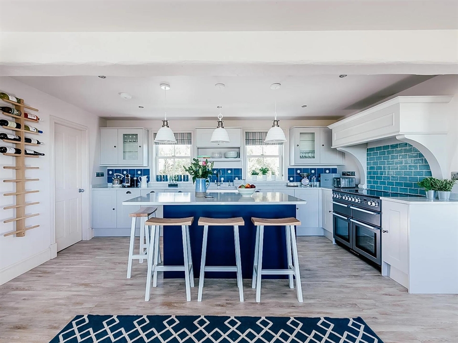 The Retreat – Open Plan Kitchen & Dining Sea View