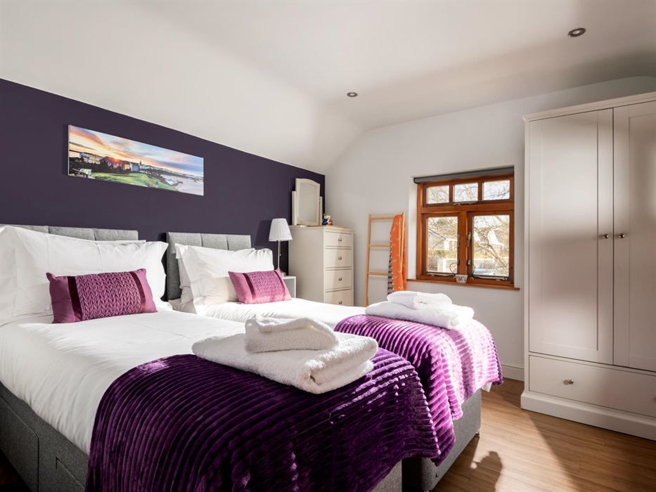 Barn Bedroom 2 with Zip and Link Beds