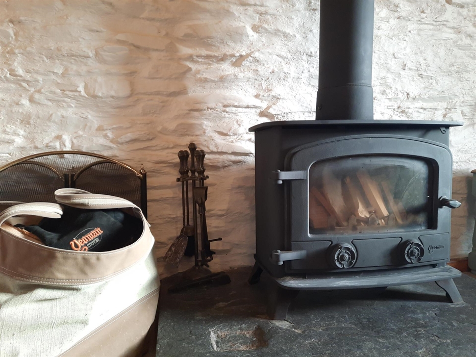 Gorse Cottage - wood burner