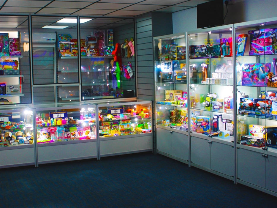 Knightly's Amusemenst Prize Shop