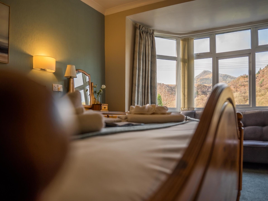 Front facing rooms with views of Moel Siabod
