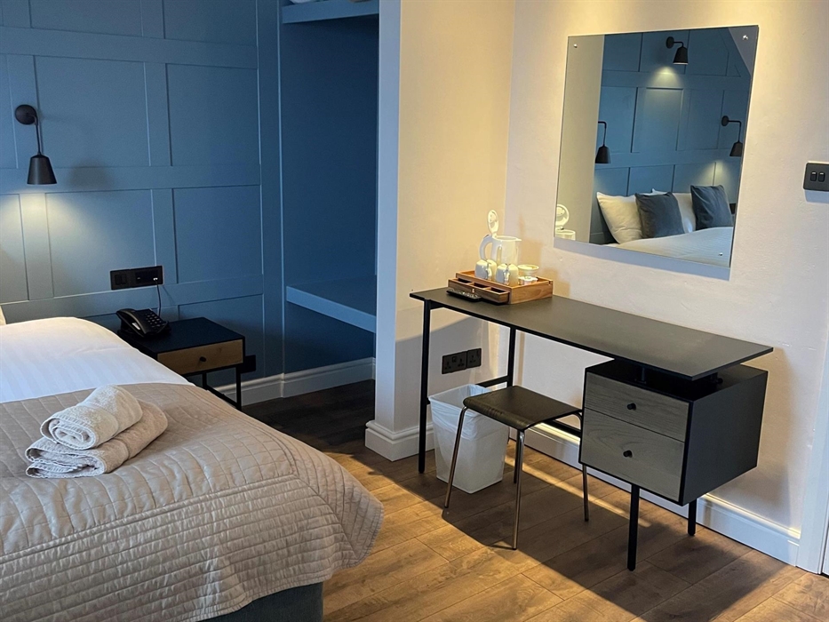 Wormshead Hotel Guestroom channel view