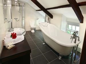 The slipper bath in Ivy Cottage