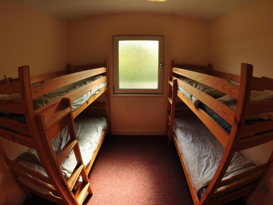 Parkwood Outdoors Dolygaer - The Lodge Guest Bedroom No. 1