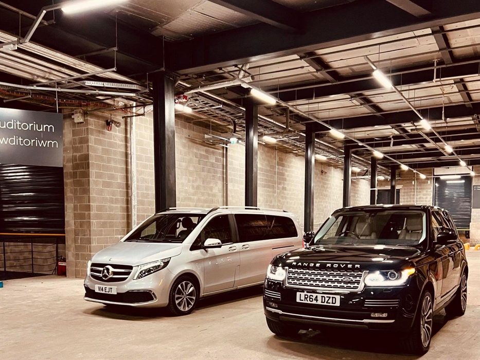 V Class MPV and Range Rover