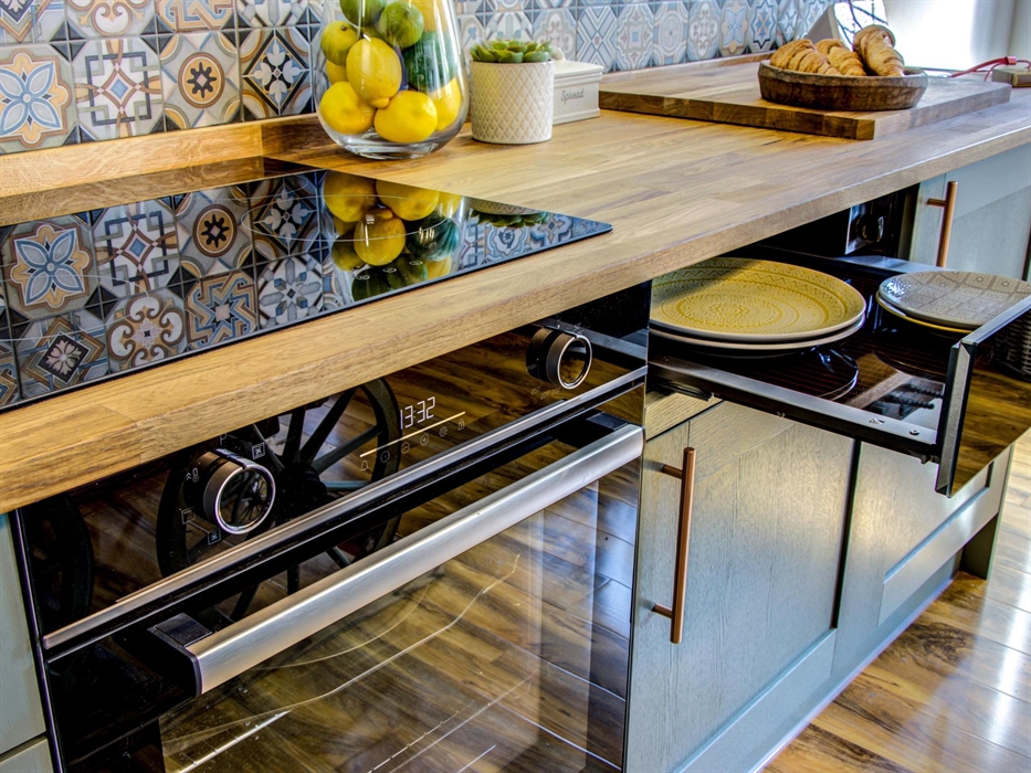 Everything you need in this beautiful kitchen