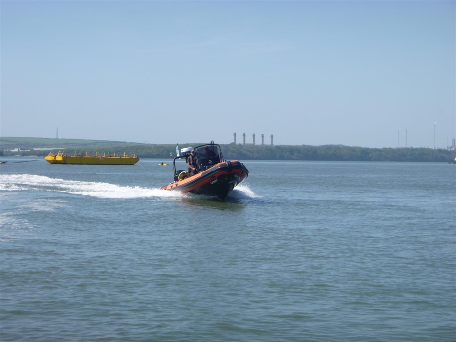Boating near Neyland and close to the Jolly Roger Pub, Burton. RYA Powerboat Training Levels Entry to Advanced. Many clients book extra stay days to e