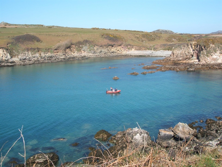 With easy access from Tretio to the Pembrokeshire Coastal Path you won't be disappointed with the stunning views!