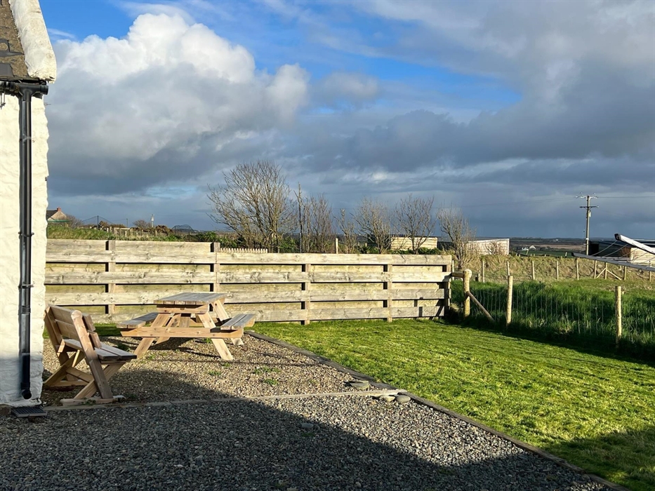 Ty Draw Garden Space