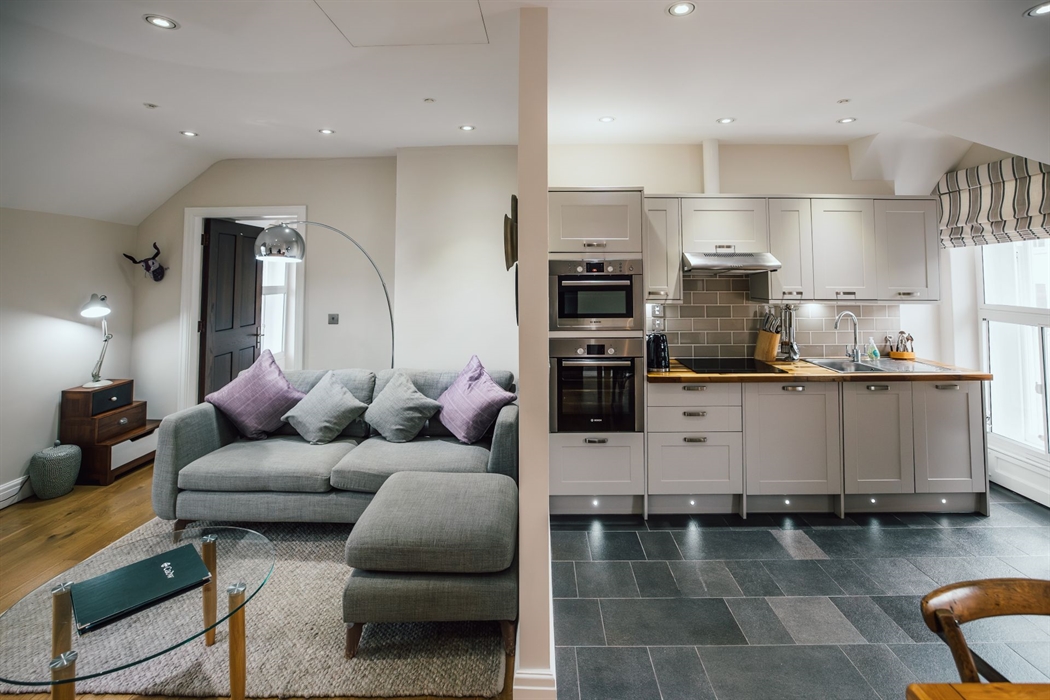 Efnisien lounge and kitchen