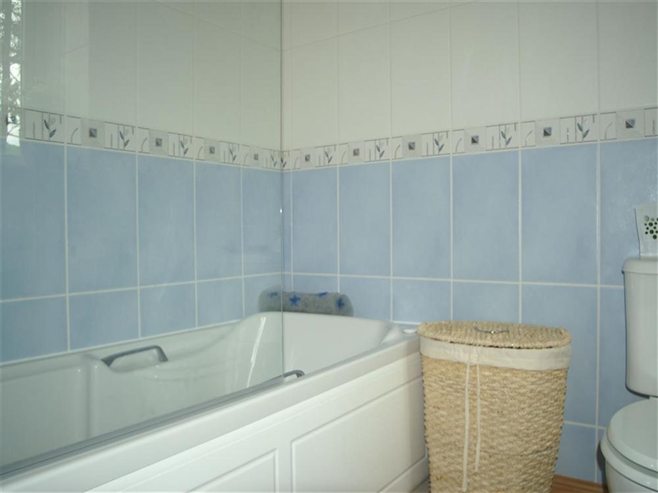 Swn Yr Aber Bathroom