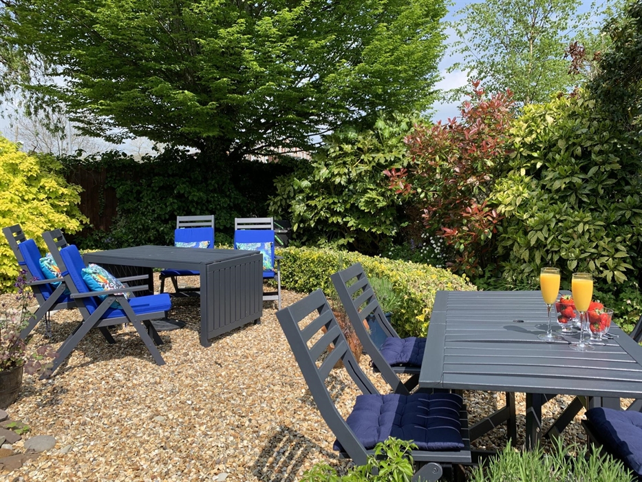 Our secluded garden is a delightful, peaceful space to spend time and relax with a book and how about a cool drink from the bar.  There are several se