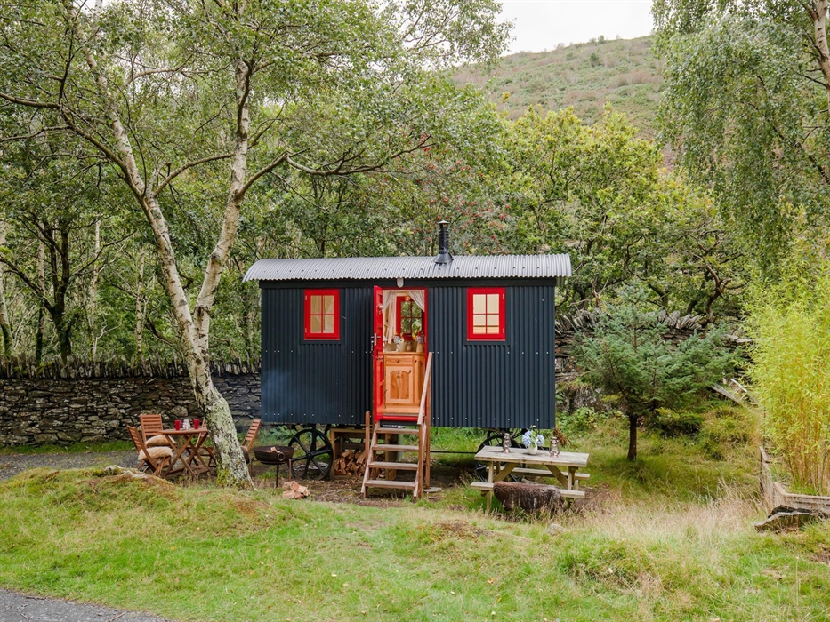 Shepherd's Hut at Graig Wen, Snowdonia