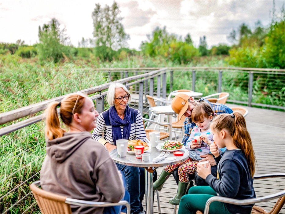 Family enjoying the café - Dakeney Fox