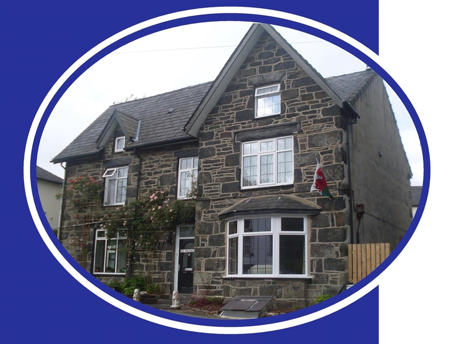 Viewed from high street.