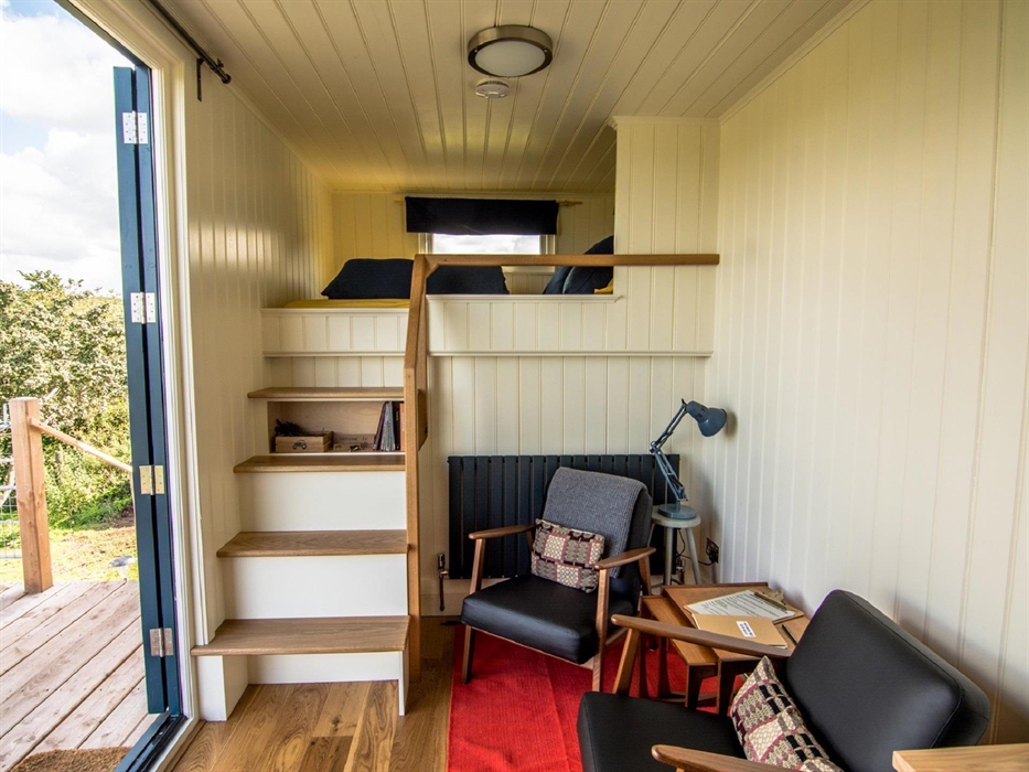 Enjoy the smart, well-equipped interior. Perfect for all seasons.