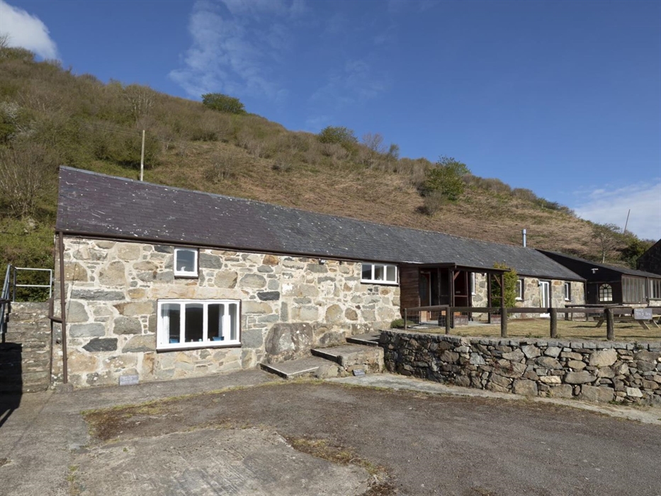 Tyn Y Parc Barn