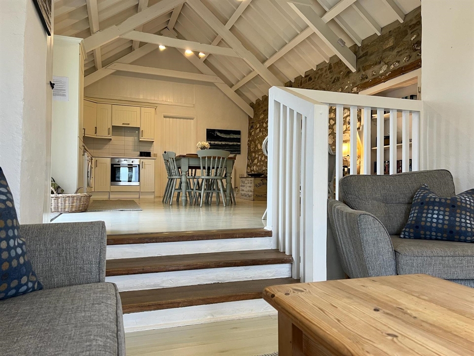 Ty Draw Lounge Interior 4