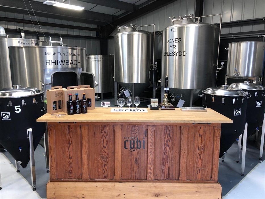 Tap room achlysurol pob penwsos / ocassional tap room at the weekend