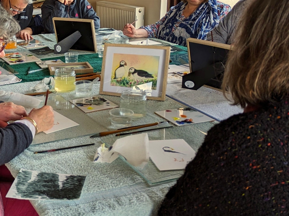 Learn a new skill to combat the pressure and stress of a busy working life, the expertly designed A J Ludlow Watercolour Painting Experience is suitab