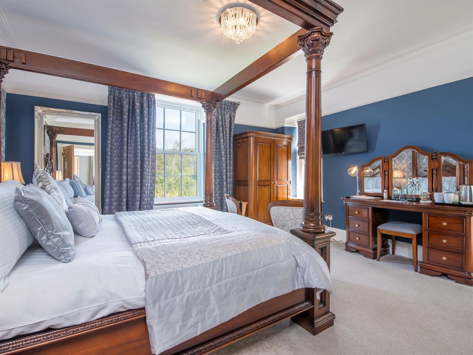 Llys Aeron Bedroom 1 Superior Super King