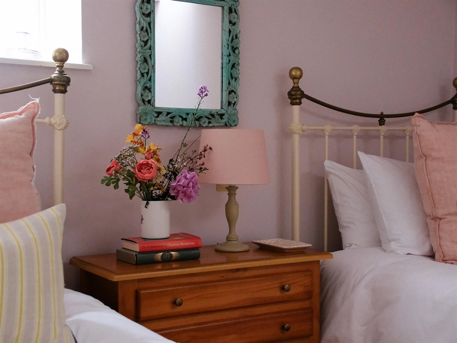 The Cow Shed twin room