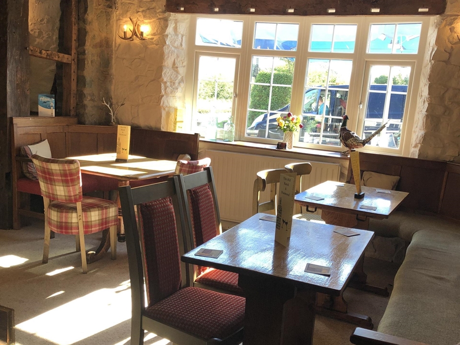 Old Hand and Diamond Inn