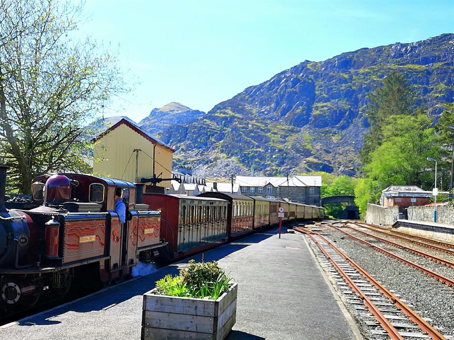 ffestiniog railway north wales guided tours