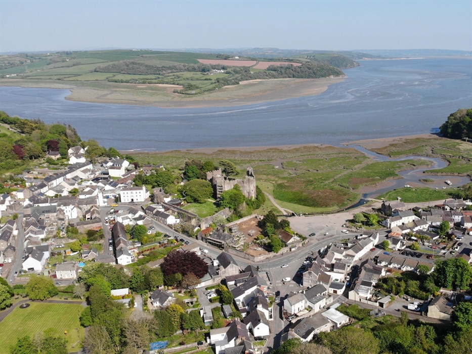 The Cors Country House