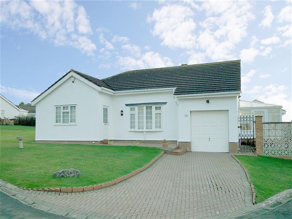 Marie-lyn-exterior-17