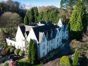 Glen-Yr-Afon Hotel
