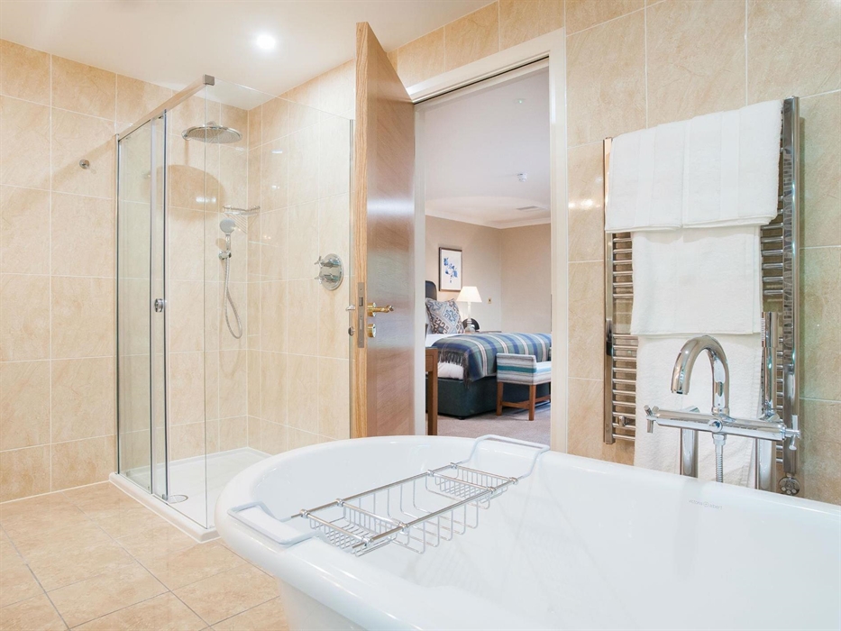 Penthouse Suite Bathroom