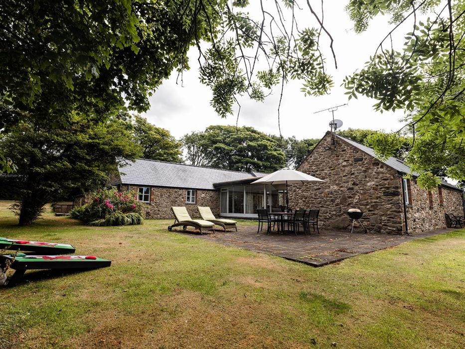Lower Lochturffin Side View