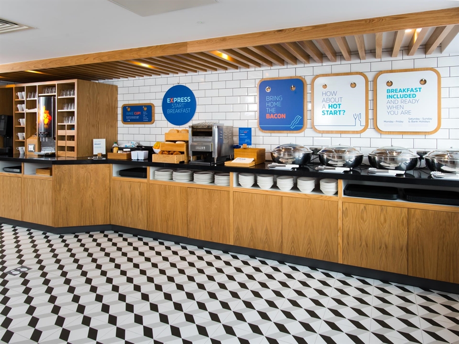 Express Start breakfast included with hot favourites, freshly brewed coffee and cereals, pastries, yoghurt and fresh fruit