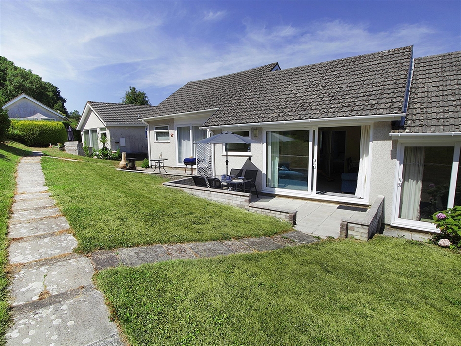 No.6 - Outside view - Oxwich Leisure Park grounds.