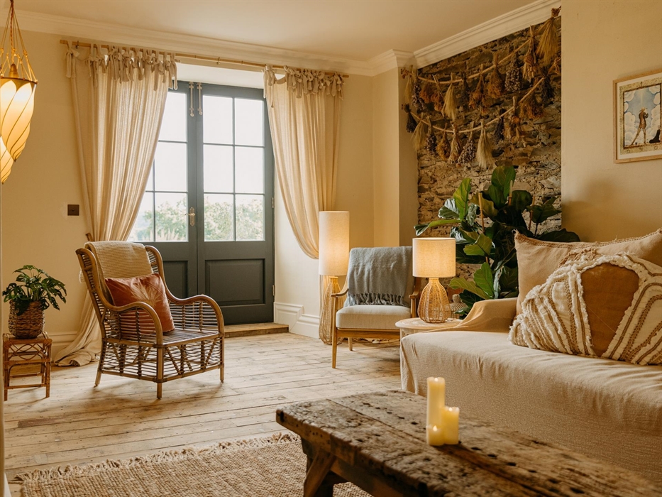 A space where guests can read, chat, doze, listen to records from our Curated collection, play board games, or get snuggled up with a warm drink, a co