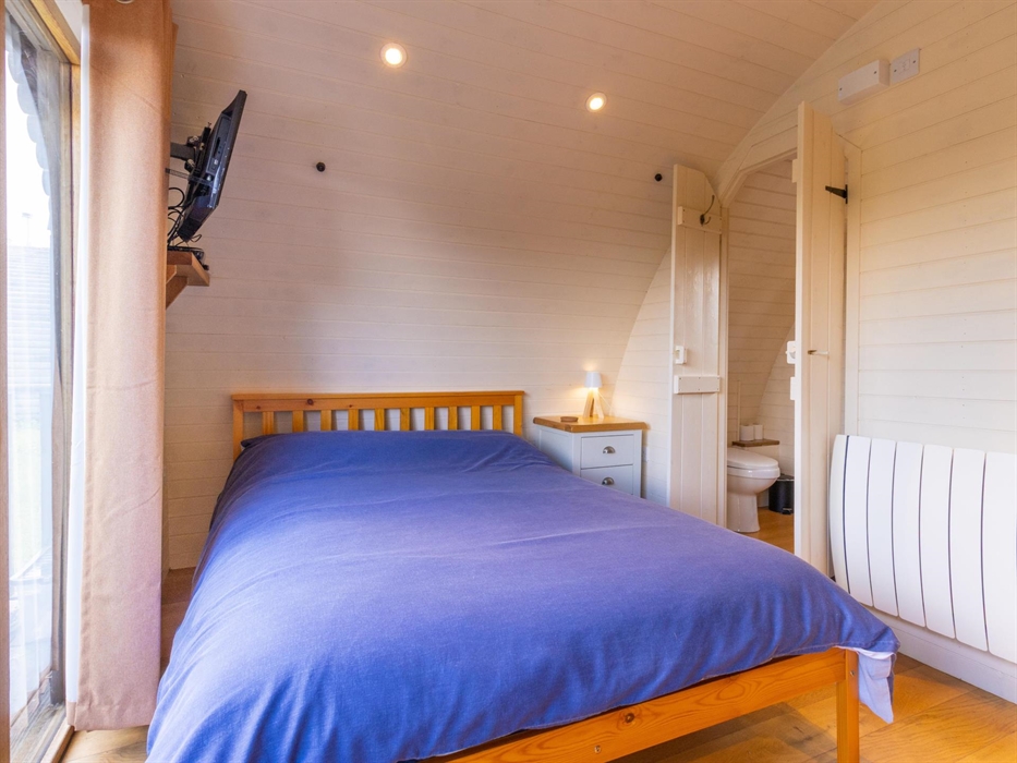 Double bed + En-suite