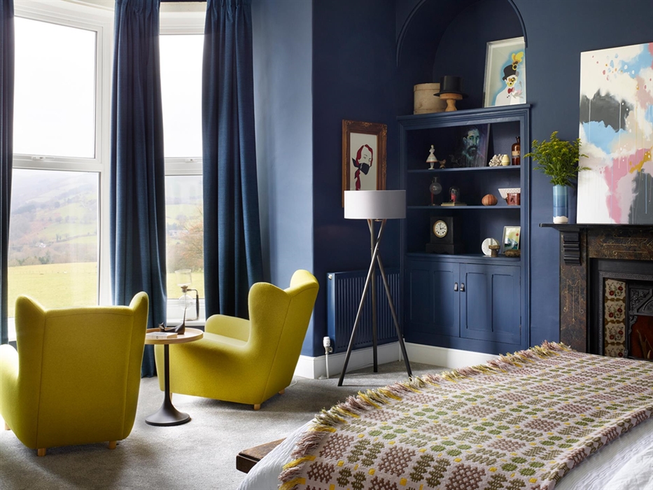 Each of The Royston’s bedrooms has its own unique character and style, featuring original artwork and a curated mix of vintage and designer furniture.