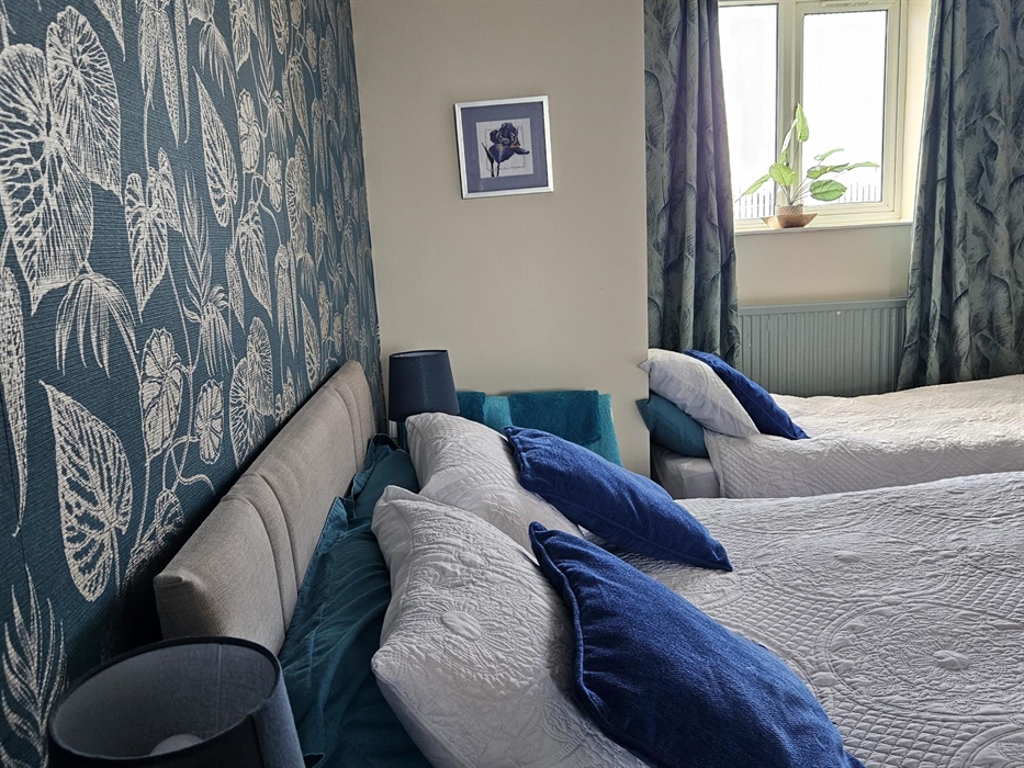 Comfortable and clean with fresh white linen and feather duvets.  The beds have a mixture of pillows so there is something to suit everyone.