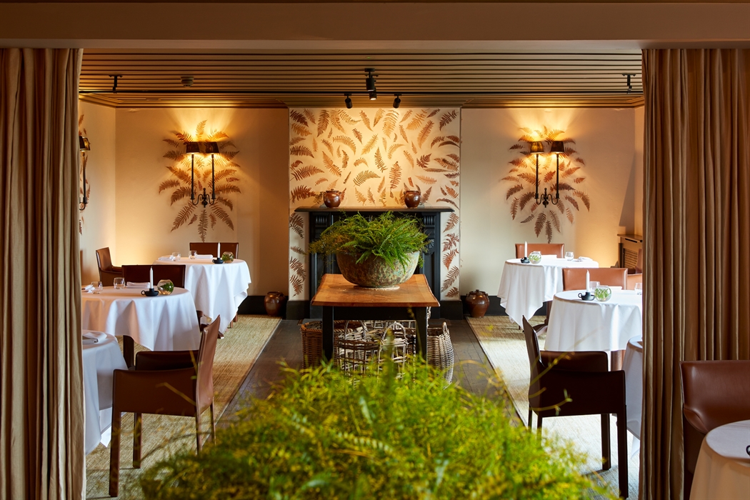 Hotel restaurant