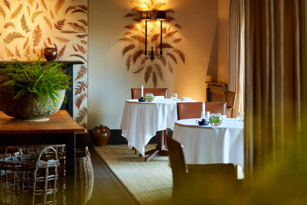 Hotel restaurant